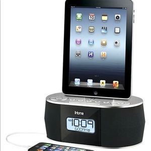 iHome Apple Docking Station/USB Port-Stereo FM-Alarm Clock Radio-iDN38-Black